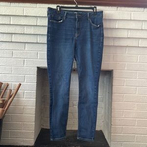 Old Navy Rockstar Super Skinny High Rise Jeans